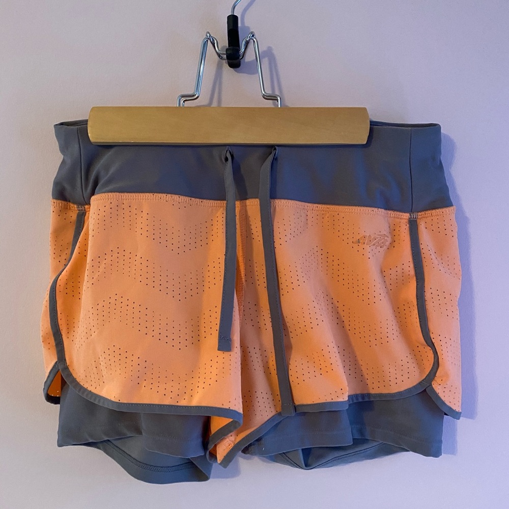 Avia Shorts